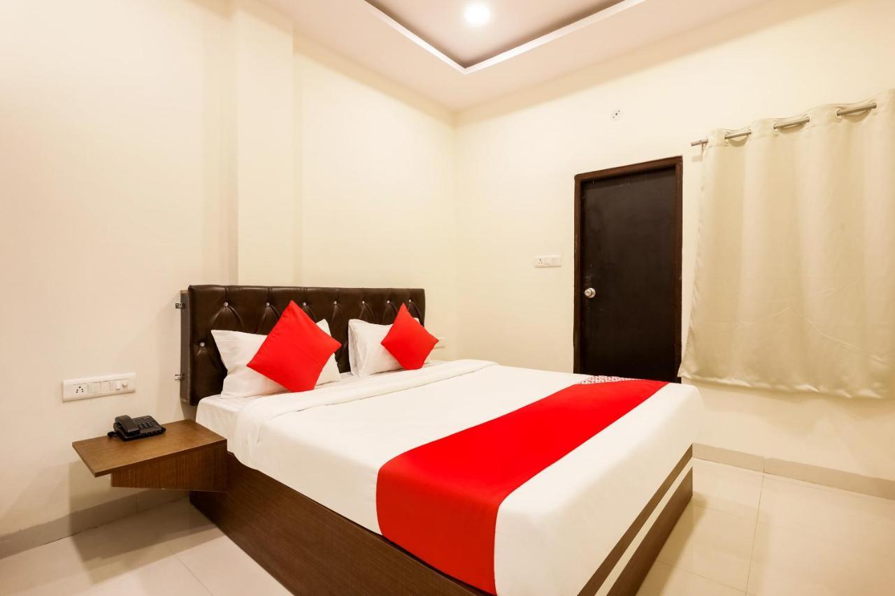 Oyo Flagship 30861 Hotel Velocity Vijay Nagar Indore Exterior foto